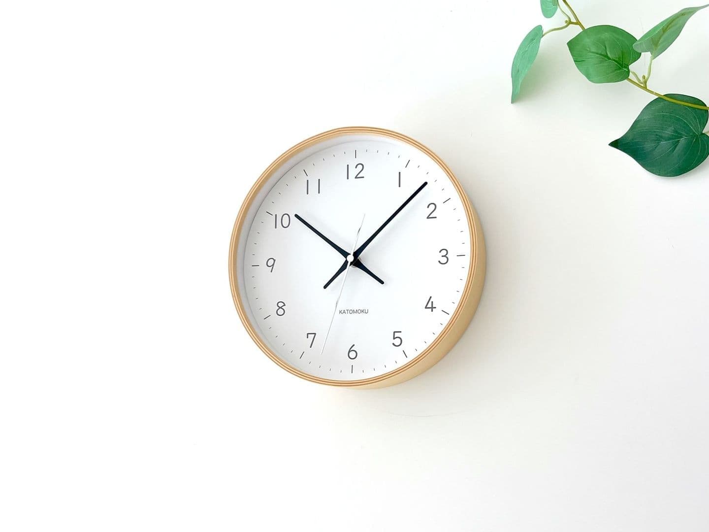 時計 掛け時計 壁掛け時計 木の時計 国産 日本 岐阜県 郡上八幡 インテリア 雑貨 丁寧な暮らし 北欧 シンプル オシャレ 静音 静か 木工屋  曲げわっぱ ブラック ブルー グリーン ピンク オレンジ 推し活