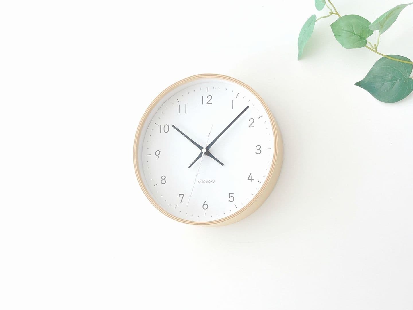 時計 掛け時計 壁掛け時計 木の時計 国産 日本 岐阜県 郡上八幡 インテリア 雑貨 丁寧な暮らし 北欧 シンプル オシャレ 静音 静か 木工屋  曲げわっぱ ブラック ブルー グリーン ピンク オレンジ 推し活