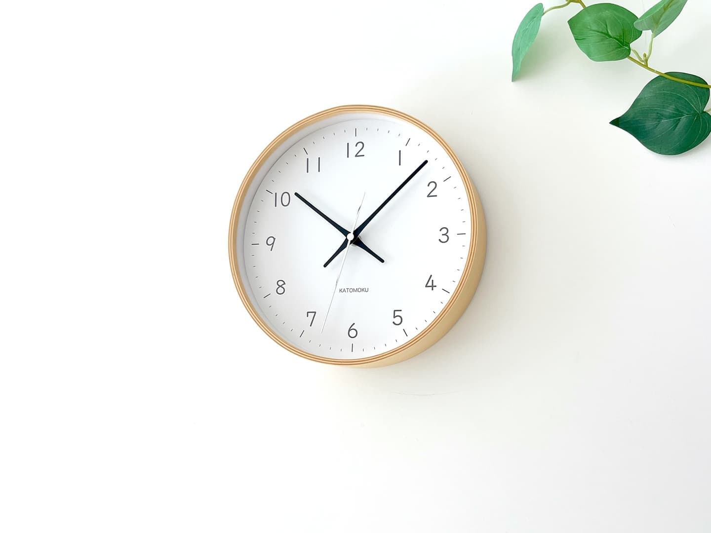 郡上踊りで有名な郡上八幡で観光体験のカトモクのお店を運営する加藤木工が作る日本製セイコー電波壁掛け時計