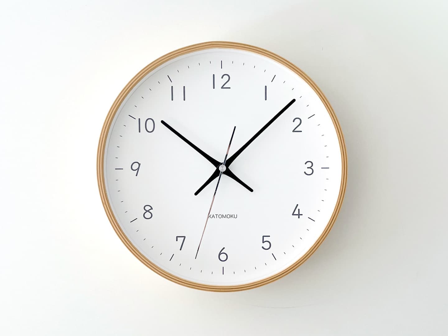 郡上踊りで有名な郡上八幡で観光体験のカトモクのお店を運営する加藤木工が作る日本製セイコー電波壁掛け時計