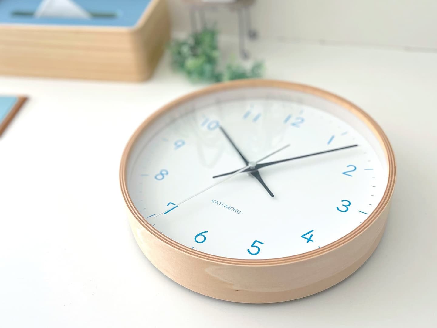 郡上踊りで有名な郡上八幡で観光体験のカトモクのお店を運営する加藤木工が作る日本製セイコー電波壁掛け時計