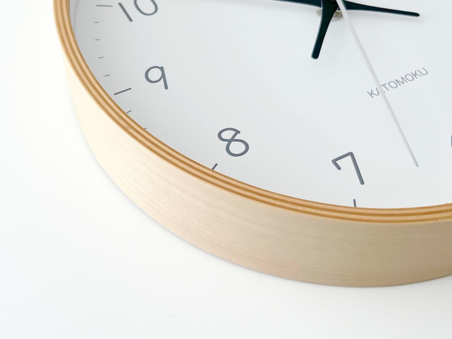郡上踊りで有名な郡上八幡で観光体験のカトモクのお店を運営する加藤木工が作る日本製セイコー電波壁掛け時計