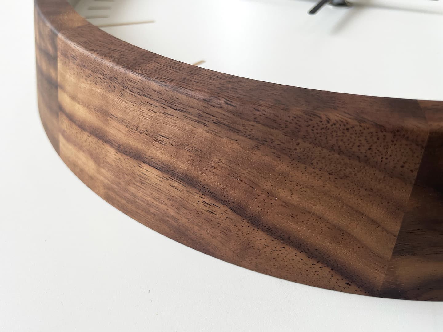 郡上踊りで有名な郡上八幡で観光体験のカトモクのお店を運営する加藤木工が作る日本製セイコー電波壁掛け時計