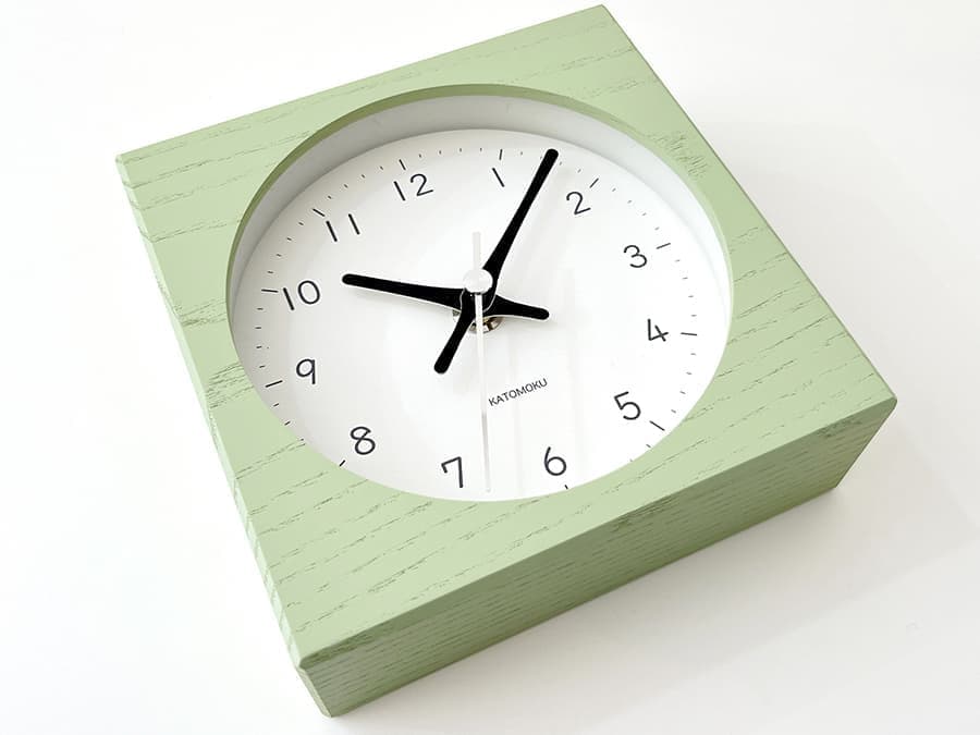 加藤木工が作る日本製おしゃれインテリア電波置き時計