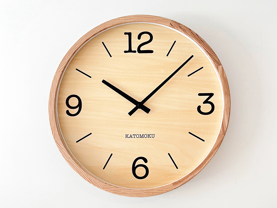 オークとウォールナットのシンプルで大きな電波式掛け時計