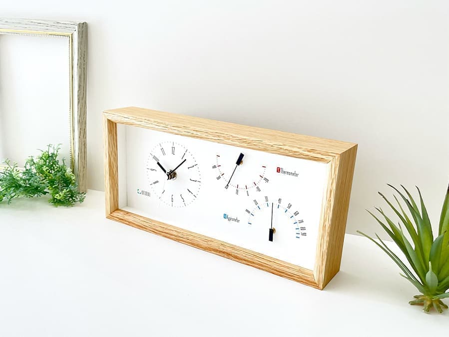 郡上踊りで有名な郡上八幡で観光体験のカトモクのお店を運営する加藤木工が作る日本製セイコー電波壁掛け時計