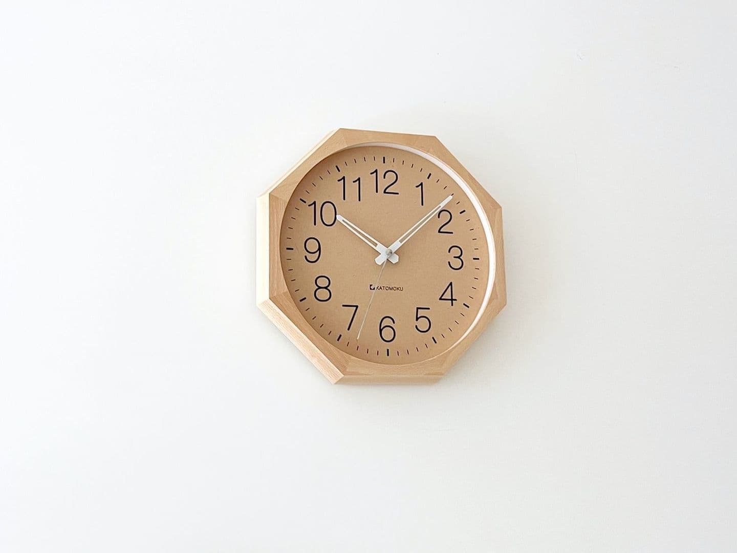 加藤木工が作る日本製おしゃれインテリア電波置き時計