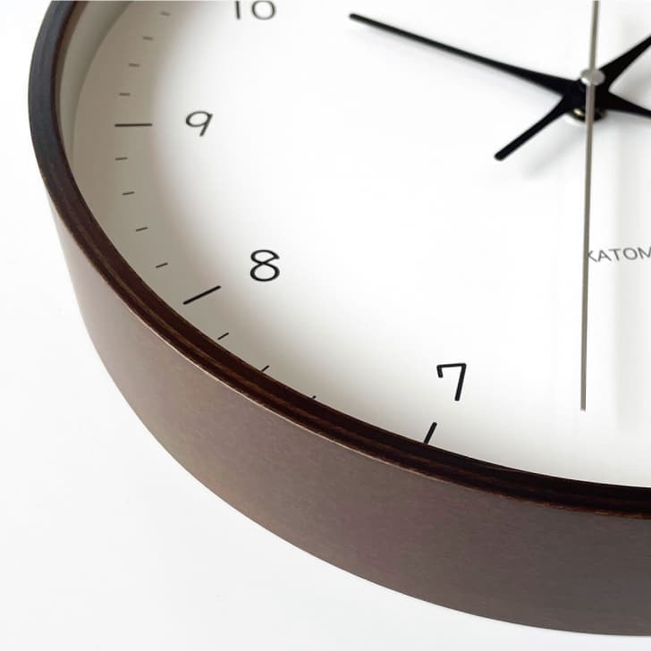 時計 掛け時計 壁掛け時計 電波時計 木の時計 国産 日本 岐阜県 郡上八幡 インテリア 雑貨 丁寧な暮らし 北欧 シンプル オシャレ 静音 静か 自動受信 時刻修正 自動 便利 簡単 SEIKO 無垢材 天然素材 新生活 模様替え 引っ越し お祝い プレゼント ギフト 贈り物 寝室 ベッドルーム 書斎 グレー ナチュラル ブラウン カラー 曲げわっぱ 30cm