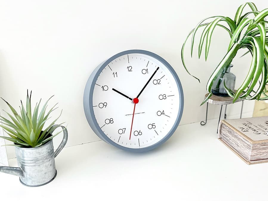 加藤木工が作る日本製おしゃれインテリア電波置き時計