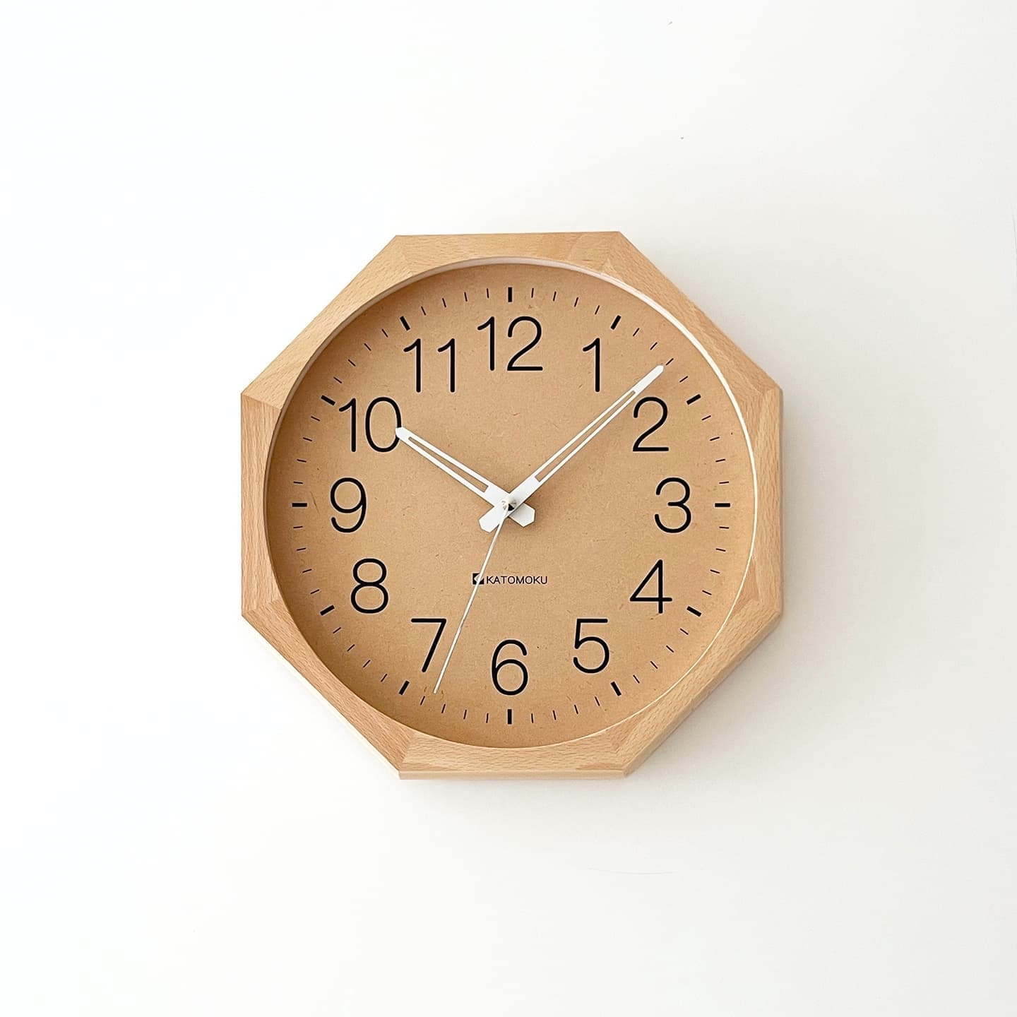 掛け時計 時計 壁掛け時計 静か 無音 静音 木の時計 木製 木工 木材 無垢材 天然素材 連続秒針 スイープムーブメント インテリア 八角形 縁起物 日本製 国産 岐阜県 郡上市 郡上八幡 郡上踊り 