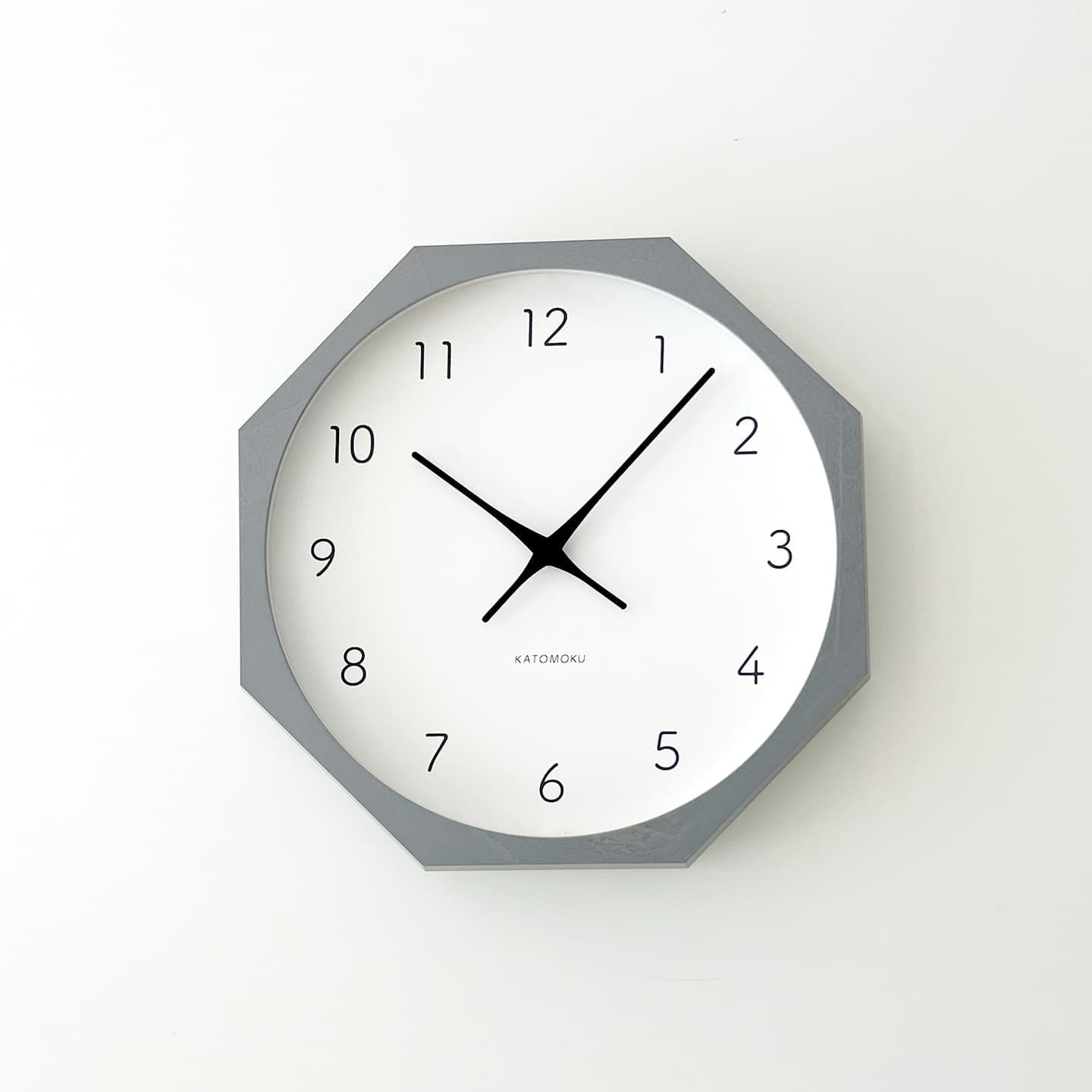 掛け時計 時計 壁掛け時計 静か 無音 静音 木の時計 木製 木工 木材 無垢材 天然素材 連続秒針 スイープムーブメント インテリア 八角形 縁起物 日本製 国産 岐阜県 郡上市 郡上八幡 郡上踊り 