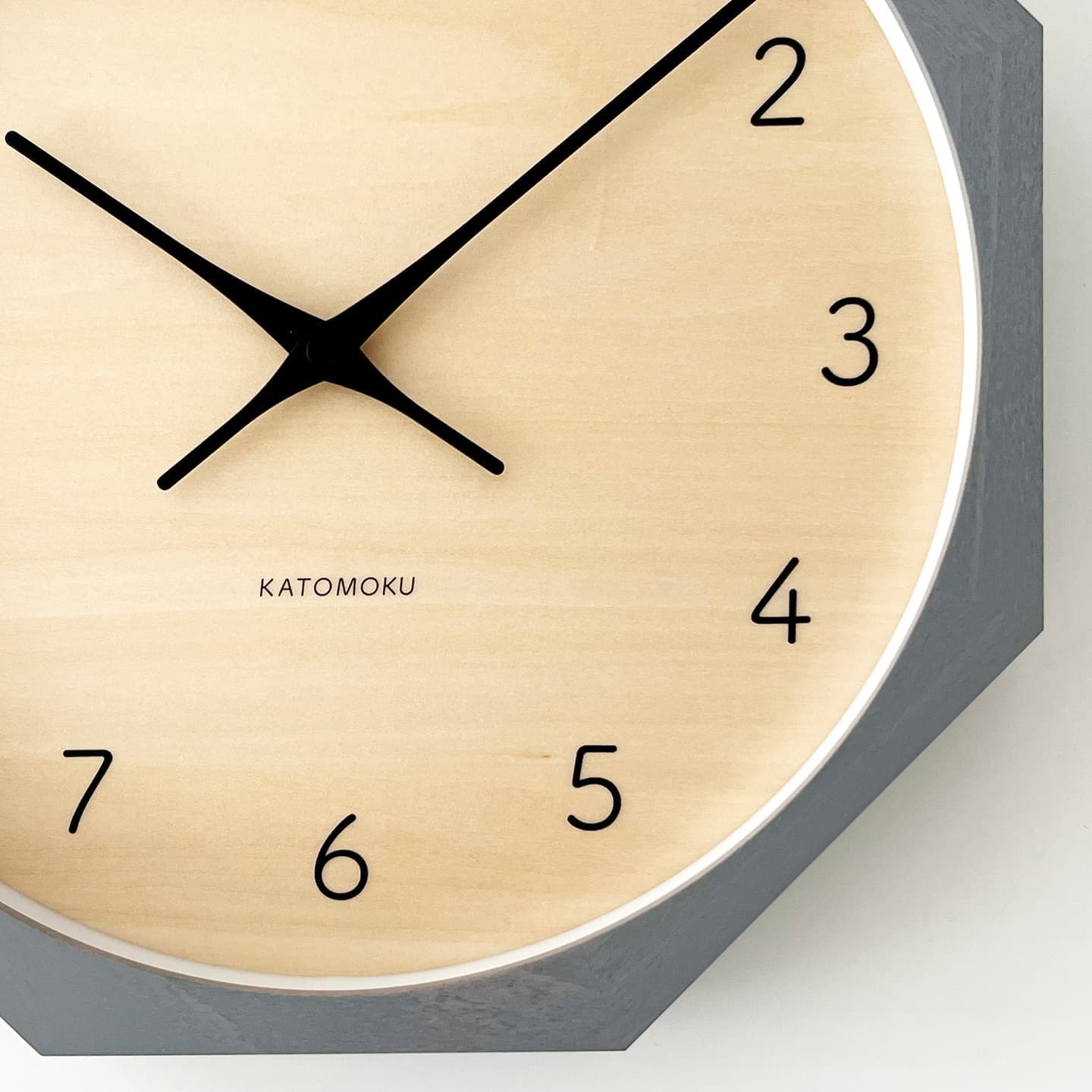 掛け時計 時計 壁掛け時計 静か 無音 静音 木の時計 木製 木工 木材 無垢材 天然素材 連続秒針 スイープムーブメント インテリア 八角形 縁起物 日本製 国産 岐阜県 郡上市 郡上八幡 郡上踊り 