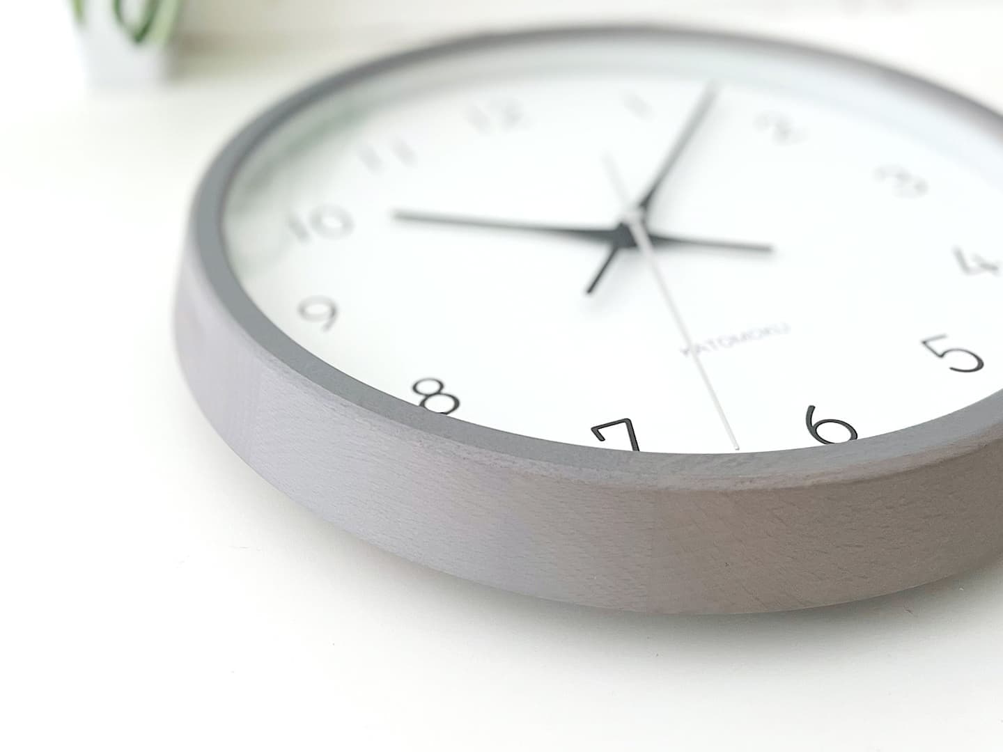 郡上踊りで有名な郡上八幡で観光体験のカトモクのお店を運営する加藤木工が作る日本製セイコー電波壁掛け時計