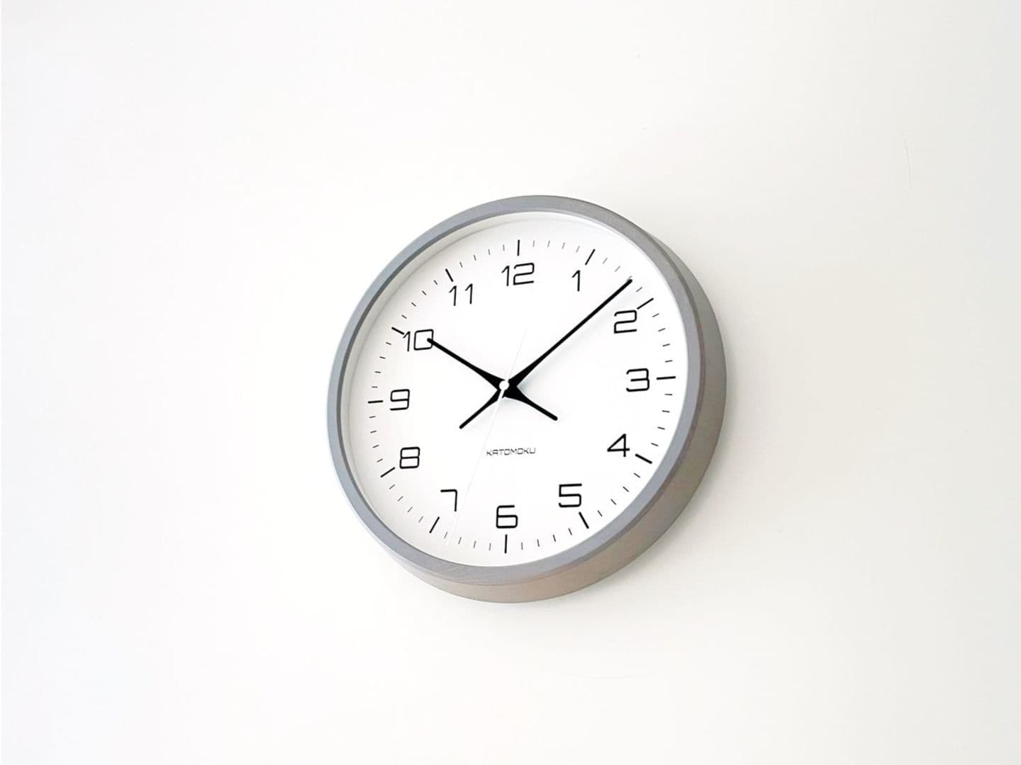 郡上踊りで有名な郡上八幡で観光体験のカトモクのお店を運営する加藤木工が作る日本製セイコー電波壁掛け時計