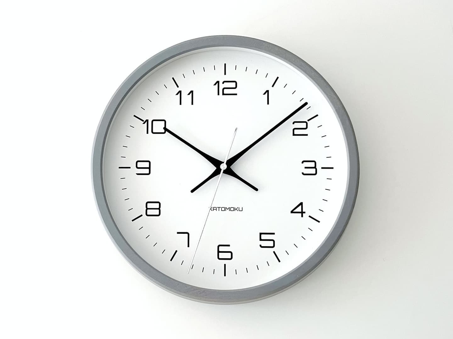 郡上踊りで有名な郡上八幡で観光体験のカトモクのお店を運営する加藤木工が作る日本製セイコー電波壁掛け時計