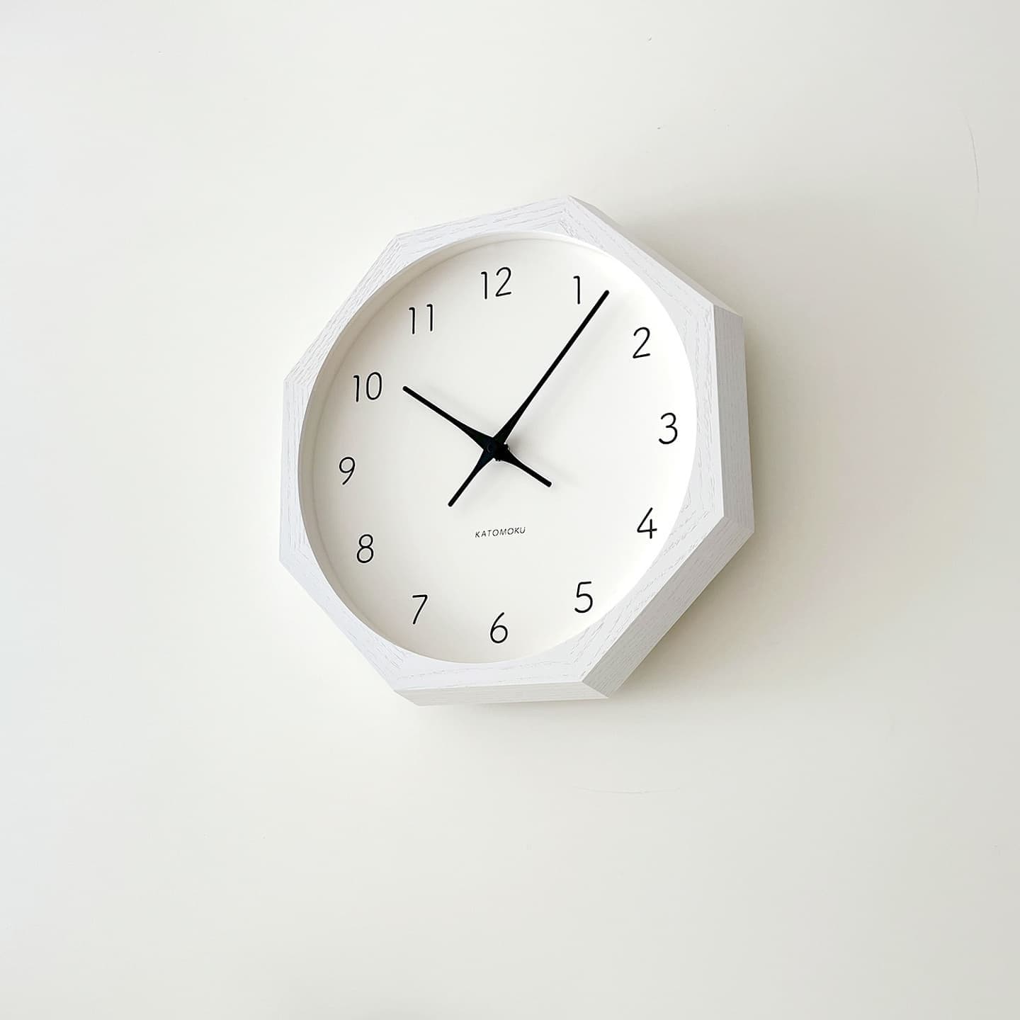 掛け時計 時計 壁掛け時計 静か 無音 静音 木の時計 木製 木工 木材 無垢材 天然素材 連続秒針 スイープムーブメント インテリア 八角形 縁起物 日本製 国産 岐阜県 郡上市 郡上八幡 郡上踊り 