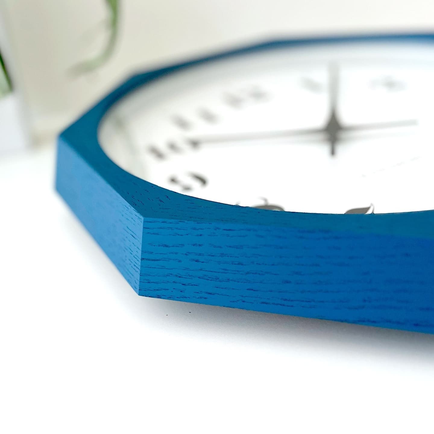 掛け時計 時計 壁掛け時計 静か 無音 静音 木の時計 木製 木工 木材 無垢材 天然素材 連続秒針 スイープムーブメント インテリア 八角形 縁起物 日本製 国産 岐阜県 郡上市 郡上八幡 郡上踊り 