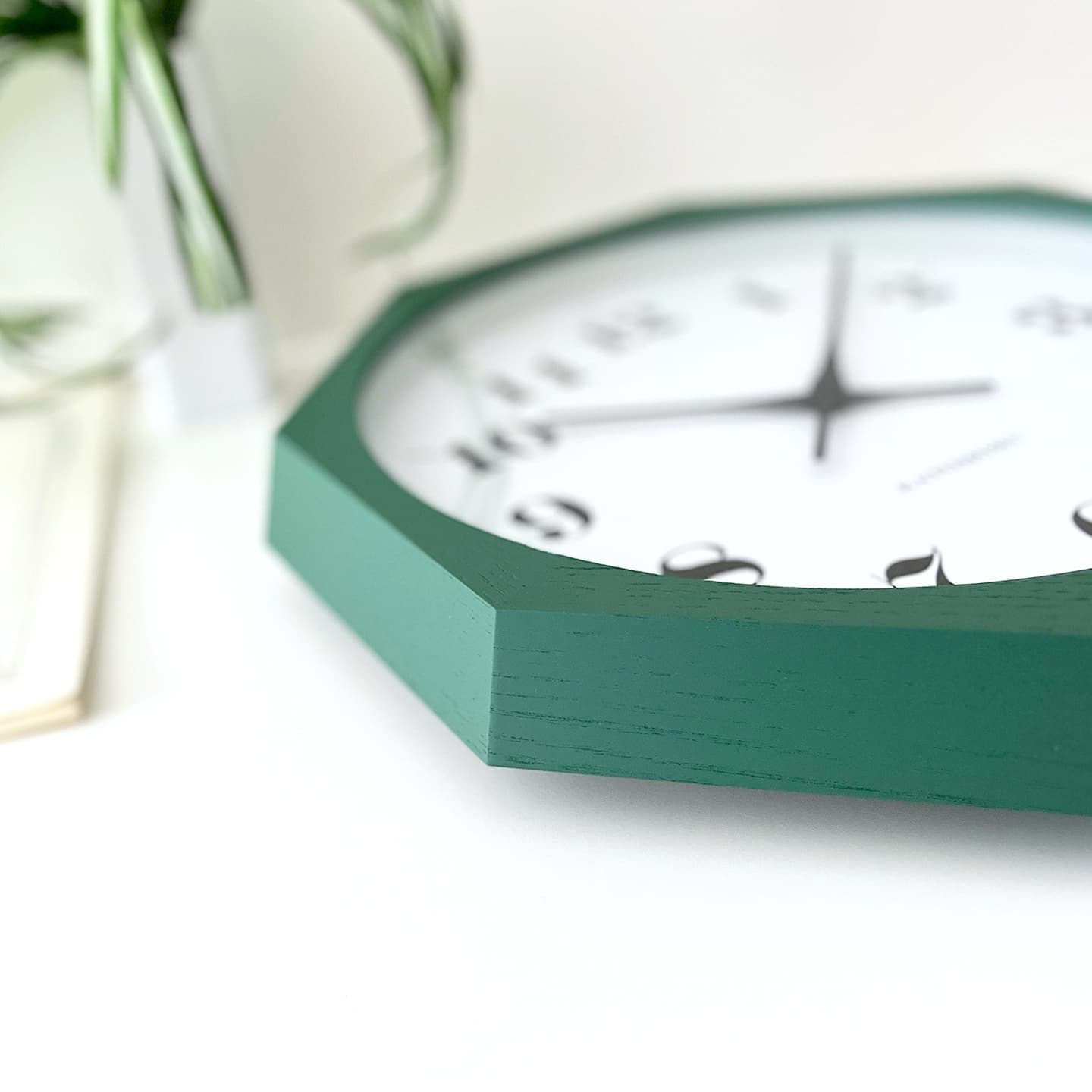 掛け時計 時計 壁掛け時計 静か 無音 静音 木の時計 木製 木工 木材 無垢材 天然素材 連続秒針 スイープムーブメント インテリア 八角形 縁起物 日本製 国産 岐阜県 郡上市 郡上八幡 郡上踊り 