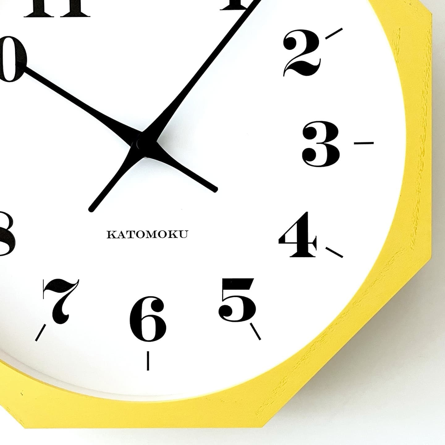 掛け時計 時計 壁掛け時計 静か 無音 静音 木の時計 木製 木工 木材 無垢材 天然素材 連続秒針 スイープムーブメント インテリア 八角形 縁起物 日本製 国産 岐阜県 郡上市 郡上八幡 郡上踊り 