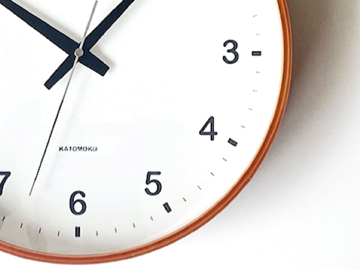 郡上踊りで有名な郡上八幡で観光体験のカトモクのお店を運営する加藤木工が作る日本製セイコー電波壁掛け時計