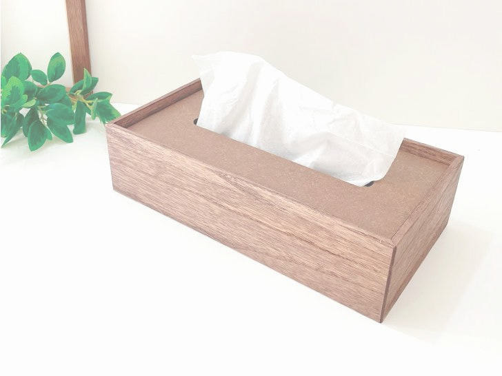 ティッシュケース 収納ケース ケース ティッシュ 箱 木製ティッシュケース 生活雑貨 木製雑貨 木工雑貨 インテリア 天然素材 桐 桐箱 調湿性 防腐性 防虫性 軽量 天然素材 安心 安全 落し蓋 高級 丁寧な暮らし 模様替え 新生活 引っ越し 新築 心機一転 国産 国内製造 日本製 贈り物 ギフト プレゼント 岐阜県 郡上市 郡上八幡 郡上踊り 